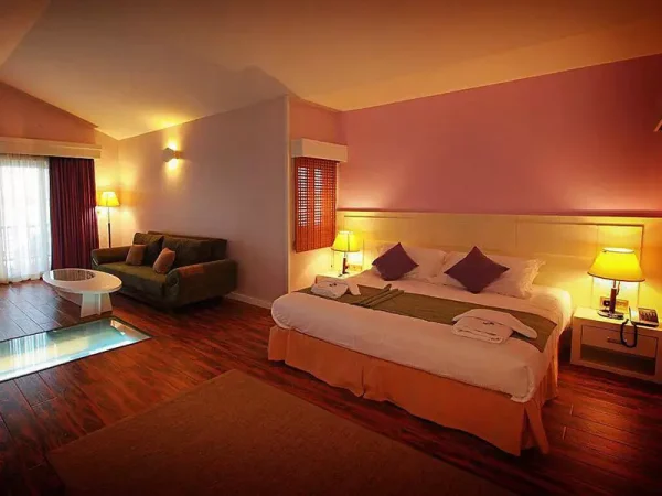 Hotel Toranj Kish
