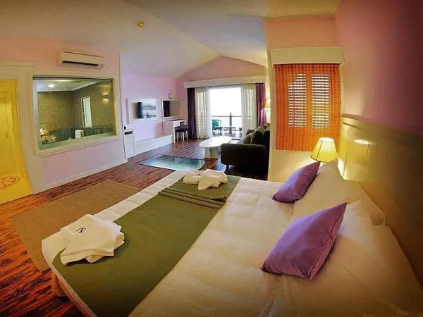 Hotel Toranj Kish