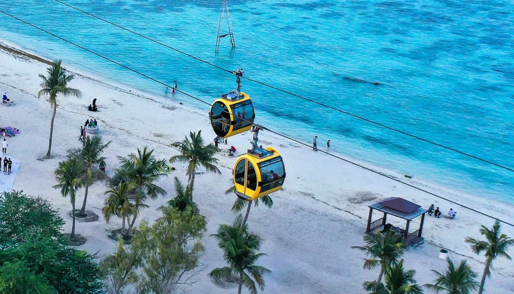 micamall cable car kish photos