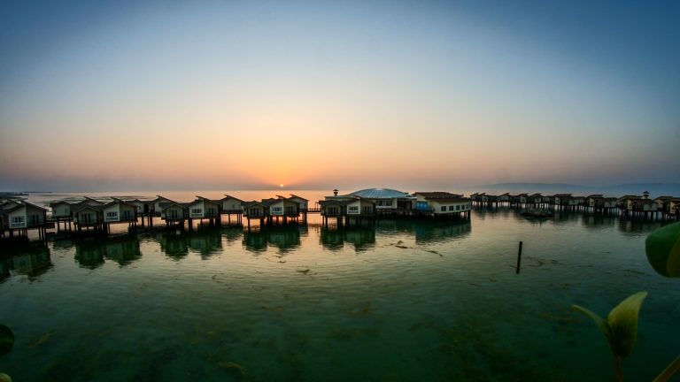 kish island toranj hotel